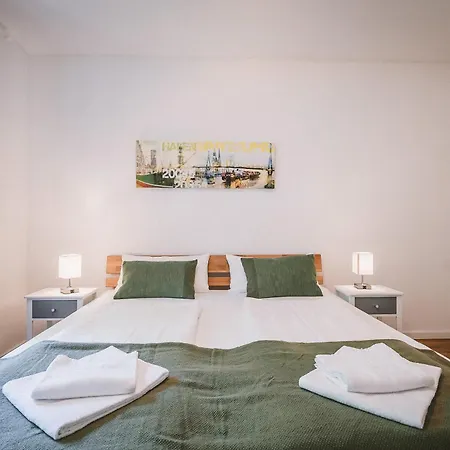 Sadebo Ferienwohnung Hamburg - Ruhig&Geräumig für 6 Gäste